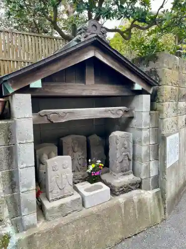 道祖神塔・庚申供養塔の{uncategorized: "未分類", other: "その他", undefined: "問題あり", building: "その他建物", grave: "お墓", sacred_gate: "鳥居", guardian: "狛犬", statue: "像", buddha: "仏像", history: "歴史", nature: "自然", garden: "庭園", animal: "動物", pagoda: "塔", temizu: "手水舎", mountain_gate: "山門・神門", sanctuary: "本殿・本堂", subordinate: "末社・摂社", art: "芸術", scenery: "景色", jizo: "地蔵", ema: "絵馬", goshuin: "御朱印", omikuji: "おみくじ", items: "授与品その他", amulet: "お守り", goshuincho: "御朱印帳", eats: "食事", festival: "お祭り", votive_dance: "神楽", shichigosan: "七五三参", wedding: "結婚式", experience: "体験その他", initially: "初詣", around: "周辺", anti_infection: "感染症対策"}