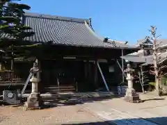 西源寺の本殿