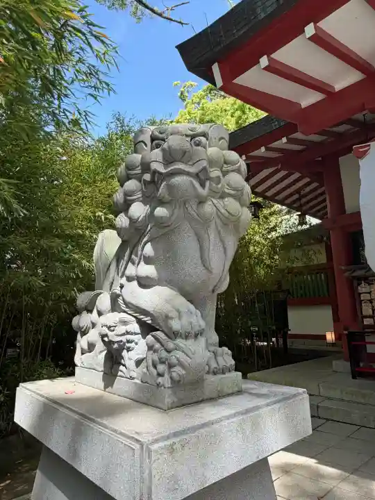 來宮神社の{uncategorized: "未分類", other: "その他", undefined: "問題あり", building: "その他建物", grave: "お墓", sacred_gate: "鳥居", guardian: "狛犬", statue: "像", buddha: "仏像", history: "歴史", nature: "自然", garden: "庭園", animal: "動物", pagoda: "塔", temizu: "手水舎", mountain_gate: "山門・神門", sanctuary: "本殿・本堂", subordinate: "末社・摂社", art: "芸術", scenery: "景色", jizo: "地蔵", ema: "絵馬", goshuin: "御朱印", omikuji: "おみくじ", items: "授与品その他", amulet: "お守り", goshuincho: "御朱印帳", eats: "食事", festival: "お祭り", votive_dance: "神楽", shichigosan: "七五三参", wedding: "結婚式", experience: "体験その他", initially: "初詣", around: "周辺", anti_infection: "感染症対策"}