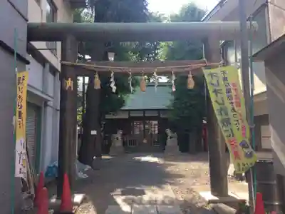 諏訪神社の鳥居