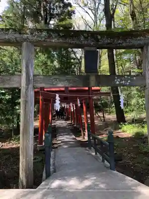 新屋山神社の鳥居