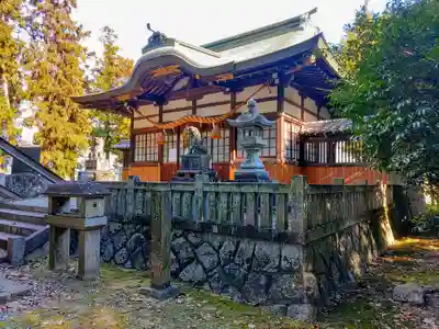 八柱神社の本殿・本堂