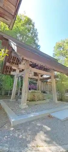 天照御祖神社の{uncategorized: "未分類", other: "その他", undefined: "問題あり", building: "その他建物", grave: "お墓", sacred_gate: "鳥居", guardian: "狛犬", statue: "像", buddha: "仏像", history: "歴史", nature: "自然", garden: "庭園", animal: "動物", pagoda: "塔", temizu: "手水舎", mountain_gate: "山門・神門", sanctuary: "本殿・本堂", subordinate: "末社・摂社", art: "芸術", scenery: "景色", jizo: "地蔵", ema: "絵馬", goshuin: "御朱印", omikuji: "おみくじ", items: "授与品その他", amulet: "お守り", goshuincho: "御朱印帳", eats: "食事", festival: "お祭り", votive_dance: "神楽", shichigosan: "七五三参", wedding: "結婚式", experience: "体験その他", initially: "初詣", around: "周辺", anti_infection: "感染症対策"}
