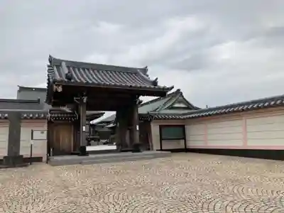 大念寺の山門・神門