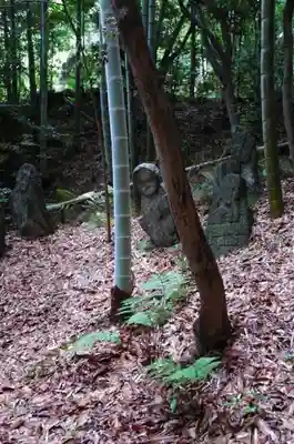 石峯寺の地蔵