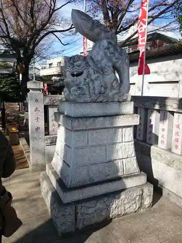 大鳥神社の狛犬