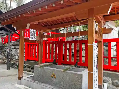 千代保稲荷神社の手水舎