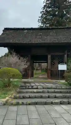 塩船観音寺の{uncategorized: "未分類", other: "その他", undefined: "問題あり", building: "その他建物", grave: "お墓", sacred_gate: "鳥居", guardian: "狛犬", statue: "像", buddha: "仏像", history: "歴史", nature: "自然", garden: "庭園", animal: "動物", pagoda: "塔", temizu: "手水舎", mountain_gate: "山門・神門", sanctuary: "本殿・本堂", subordinate: "末社・摂社", art: "芸術", scenery: "景色", jizo: "地蔵", ema: "絵馬", goshuin: "御朱印", omikuji: "おみくじ", items: "授与品その他", amulet: "お守り", goshuincho: "御朱印帳", eats: "食事", festival: "お祭り", votive_dance: "神楽", shichigosan: "七五三参", wedding: "結婚式", experience: "体験その他", initially: "初詣", around: "周辺", anti_infection: "感染症対策"}