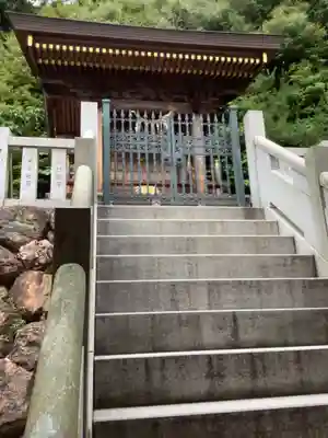 伊波乃西神社の本殿・本堂
