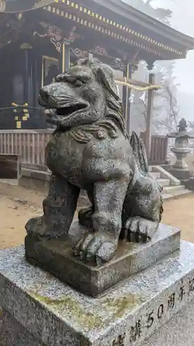 武蔵御嶽神社の狛犬