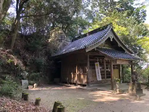 荒穂神社の本殿