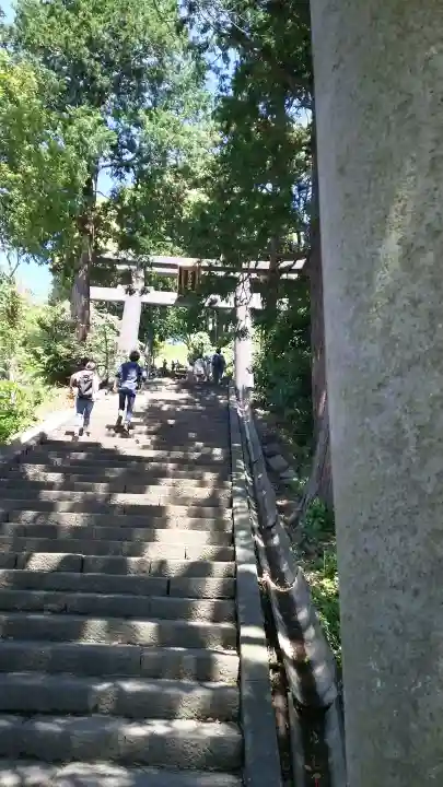 伊豆山神社の{uncategorized: "未分類", other: "その他", undefined: "問題あり", building: "その他建物", grave: "お墓", sacred_gate: "鳥居", guardian: "狛犬", statue: "像", buddha: "仏像", history: "歴史", nature: "自然", garden: "庭園", animal: "動物", pagoda: "塔", temizu: "手水舎", mountain_gate: "山門・神門", sanctuary: "本殿・本堂", subordinate: "末社・摂社", art: "芸術", scenery: "景色", jizo: "地蔵", ema: "絵馬", goshuin: "御朱印", omikuji: "おみくじ", items: "授与品その他", amulet: "お守り", goshuincho: "御朱印帳", eats: "食事", festival: "お祭り", votive_dance: "神楽", shichigosan: "七五三参", wedding: "結婚式", experience: "体験その他", initially: "初詣", around: "周辺", anti_infection: "感染症対策"}