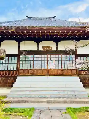 金剛寺の{uncategorized: "未分類", other: "その他", undefined: "問題あり", building: "その他建物", grave: "お墓", sacred_gate: "鳥居", guardian: "狛犬", statue: "像", buddha: "仏像", history: "歴史", nature: "自然", garden: "庭園", animal: "動物", pagoda: "塔", temizu: "手水舎", mountain_gate: "山門・神門", sanctuary: "本殿・本堂", subordinate: "末社・摂社", art: "芸術", scenery: "景色", jizo: "地蔵", ema: "絵馬", goshuin: "御朱印", omikuji: "おみくじ", items: "授与品その他", amulet: "お守り", goshuincho: "御朱印帳", eats: "食事", festival: "お祭り", votive_dance: "神楽", shichigosan: "七五三参", wedding: "結婚式", experience: "体験その他", initially: "初詣", around: "周辺", anti_infection: "感染症対策"}