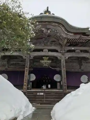 成相寺の本殿・本堂