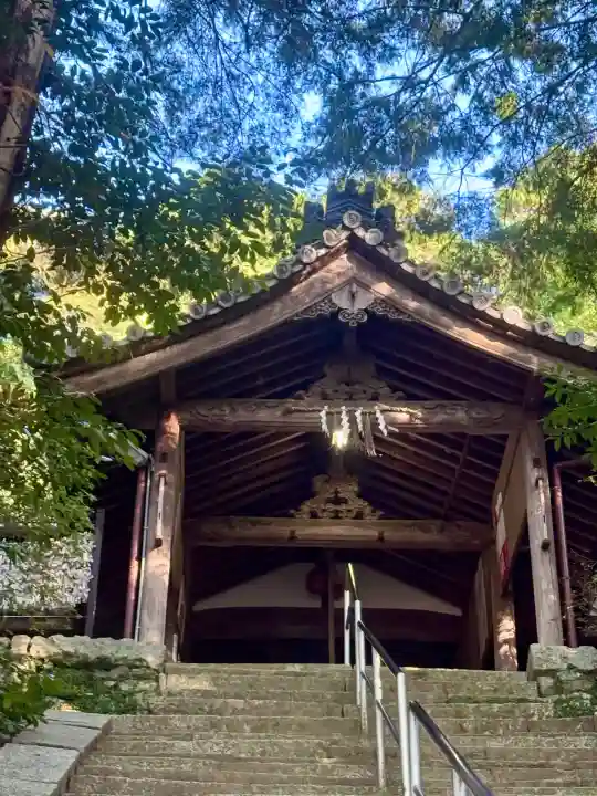 建水分神社の{uncategorized: "未分類", other: "その他", undefined: "問題あり", building: "その他建物", grave: "お墓", sacred_gate: "鳥居", guardian: "狛犬", statue: "像", buddha: "仏像", history: "歴史", nature: "自然", garden: "庭園", animal: "動物", pagoda: "塔", temizu: "手水舎", mountain_gate: "山門・神門", sanctuary: "本殿・本堂", subordinate: "末社・摂社", art: "芸術", scenery: "景色", jizo: "地蔵", ema: "絵馬", goshuin: "御朱印", omikuji: "おみくじ", items: "授与品その他", amulet: "お守り", goshuincho: "御朱印帳", eats: "食事", festival: "お祭り", votive_dance: "神楽", shichigosan: "七五三参", wedding: "結婚式", experience: "体験その他", initially: "初詣", around: "周辺", anti_infection: "感染症対策"}