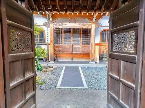 礼光寺の山門・神門