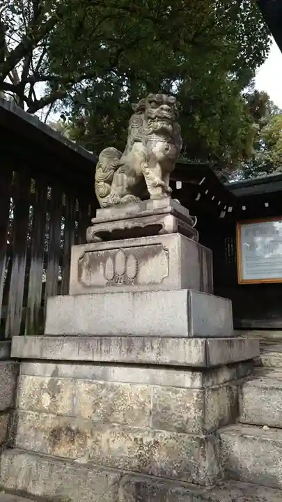 離宮八幡宮の狛犬