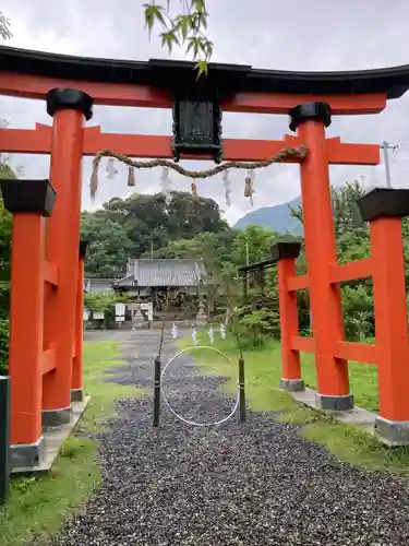 丹生官省符神社の鳥居