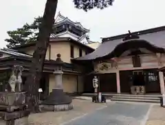 龍城神社の建物その他