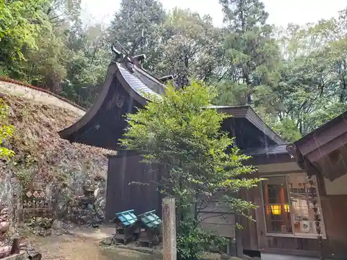 天津神社の本殿