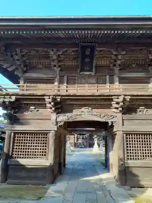 刈田嶺神社の山門・神門