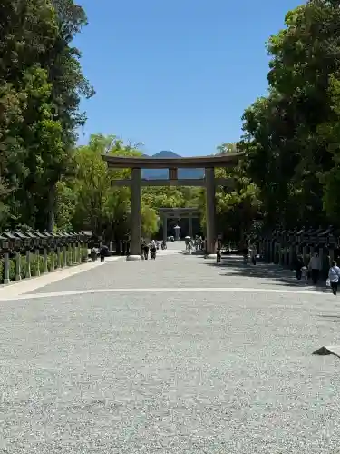 橿原神宮の{uncategorized: "未分類", other: "その他", undefined: "問題あり", building: "その他建物", grave: "お墓", sacred_gate: "鳥居", guardian: "狛犬", statue: "像", buddha: "仏像", history: "歴史", nature: "自然", garden: "庭園", animal: "動物", pagoda: "塔", temizu: "手水舎", mountain_gate: "山門・神門", sanctuary: "本殿・本堂", subordinate: "末社・摂社", art: "芸術", scenery: "景色", jizo: "地蔵", ema: "絵馬", goshuin: "御朱印", omikuji: "おみくじ", items: "授与品その他", amulet: "お守り", goshuincho: "御朱印帳", eats: "食事", festival: "お祭り", votive_dance: "神楽", shichigosan: "七五三参", wedding: "結婚式", experience: "体験その他", initially: "初詣", around: "周辺", anti_infection: "感染症対策"}