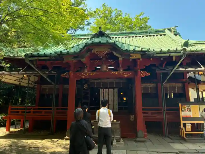 赤坂氷川神社の{uncategorized: "未分類", other: "その他", undefined: "問題あり", building: "その他建物", grave: "お墓", sacred_gate: "鳥居", guardian: "狛犬", statue: "像", buddha: "仏像", history: "歴史", nature: "自然", garden: "庭園", animal: "動物", pagoda: "塔", temizu: "手水舎", mountain_gate: "山門・神門", sanctuary: "本殿・本堂", subordinate: "末社・摂社", art: "芸術", scenery: "景色", jizo: "地蔵", ema: "絵馬", goshuin: "御朱印", omikuji: "おみくじ", items: "授与品その他", amulet: "お守り", goshuincho: "御朱印帳", eats: "食事", festival: "お祭り", votive_dance: "神楽", shichigosan: "七五三参", wedding: "結婚式", experience: "体験その他", initially: "初詣", around: "周辺", anti_infection: "感染症対策"}
