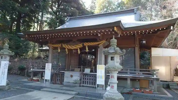 中氷川神社の本殿・本堂