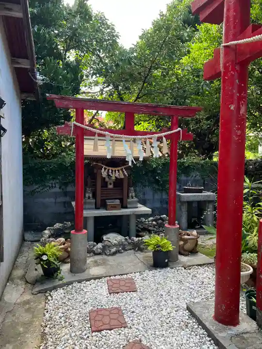 伊計神社の末社・摂社