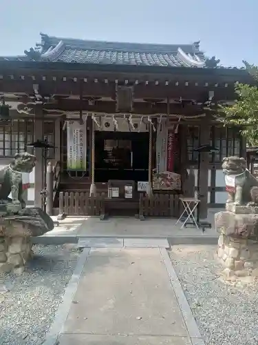熊野神社の{uncategorized: "未分類", other: "その他", undefined: "問題あり", building: "その他建物", grave: "お墓", sacred_gate: "鳥居", guardian: "狛犬", statue: "像", buddha: "仏像", history: "歴史", nature: "自然", garden: "庭園", animal: "動物", pagoda: "塔", temizu: "手水舎", mountain_gate: "山門・神門", sanctuary: "本殿・本堂", subordinate: "末社・摂社", art: "芸術", scenery: "景色", jizo: "地蔵", ema: "絵馬", goshuin: "御朱印", omikuji: "おみくじ", items: "授与品その他", amulet: "お守り", goshuincho: "御朱印帳", eats: "食事", festival: "お祭り", votive_dance: "神楽", shichigosan: "七五三参", wedding: "結婚式", experience: "体験その他", initially: "初詣", around: "周辺", anti_infection: "感染症対策"}