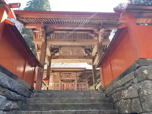 丹内山神社の山門・神門