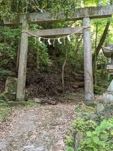 玉野御嶽神社の鳥居