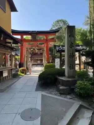 伏見稲荷大社の{uncategorized: "未分類", other: "その他", undefined: "問題あり", building: "その他建物", grave: "お墓", sacred_gate: "鳥居", guardian: "狛犬", statue: "像", buddha: "仏像", history: "歴史", nature: "自然", garden: "庭園", animal: "動物", pagoda: "塔", temizu: "手水舎", mountain_gate: "山門・神門", sanctuary: "本殿・本堂", subordinate: "末社・摂社", art: "芸術", scenery: "景色", jizo: "地蔵", ema: "絵馬", goshuin: "御朱印", omikuji: "おみくじ", items: "授与品その他", amulet: "お守り", goshuincho: "御朱印帳", eats: "食事", festival: "お祭り", votive_dance: "神楽", shichigosan: "七五三参", wedding: "結婚式", experience: "体験その他", initially: "初詣", around: "周辺", anti_infection: "感染症対策"}