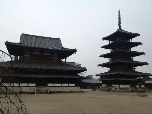 法隆寺の本殿