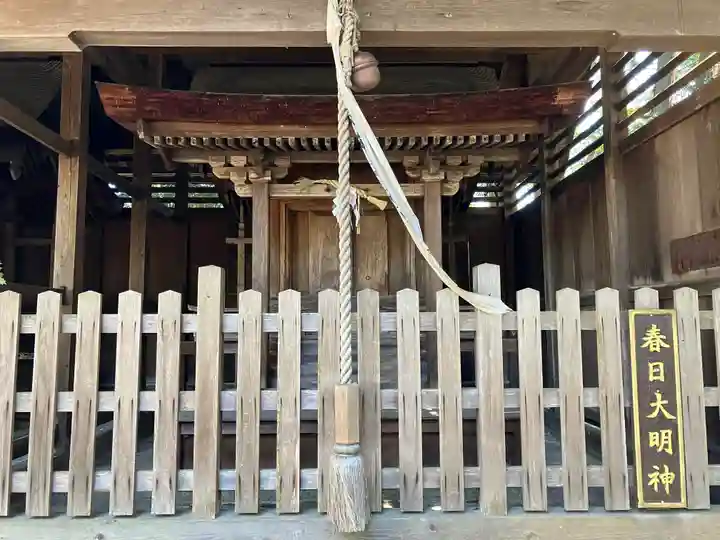 布施神社の本殿・本堂