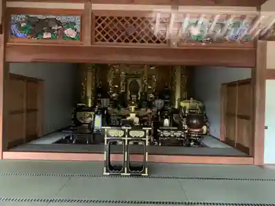 瀧泉寺の本殿・本堂