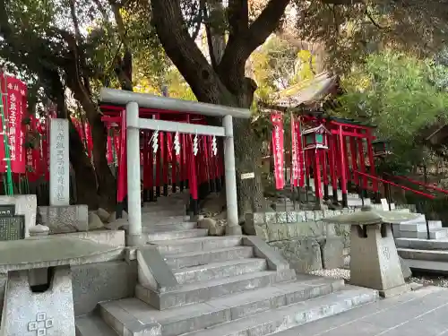 乃木神社の{uncategorized: "未分類", other: "その他", undefined: "問題あり", building: "その他建物", grave: "お墓", sacred_gate: "鳥居", guardian: "狛犬", statue: "像", buddha: "仏像", history: "歴史", nature: "自然", garden: "庭園", animal: "動物", pagoda: "塔", temizu: "手水舎", mountain_gate: "山門・神門", sanctuary: "本殿・本堂", subordinate: "末社・摂社", art: "芸術", scenery: "景色", jizo: "地蔵", ema: "絵馬", goshuin: "御朱印", omikuji: "おみくじ", items: "授与品その他", amulet: "お守り", goshuincho: "御朱印帳", eats: "食事", festival: "お祭り", votive_dance: "神楽", shichigosan: "七五三参", wedding: "結婚式", experience: "体験その他", initially: "初詣", around: "周辺", anti_infection: "感染症対策"}