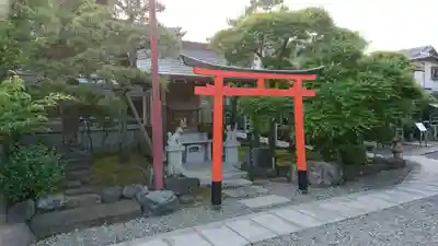 妙覚寺の末社・摂社