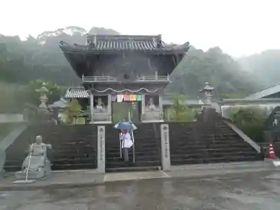 平等寺の山門・神門