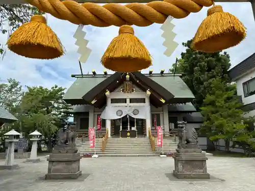 烈々布神社の本殿・本堂