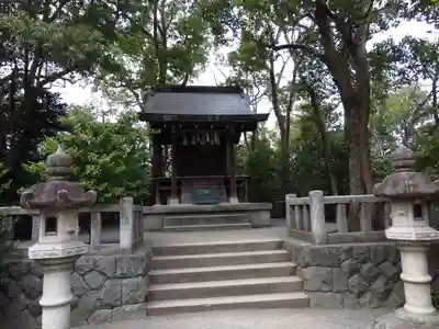 寒川神社の末社・摂社