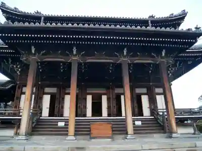 興正寺の本殿・本堂