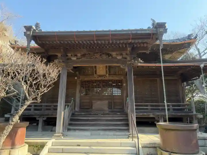 法性寺の{uncategorized: "未分類", other: "その他", undefined: "問題あり", building: "その他建物", grave: "お墓", sacred_gate: "鳥居", guardian: "狛犬", statue: "像", buddha: "仏像", history: "歴史", nature: "自然", garden: "庭園", animal: "動物", pagoda: "塔", temizu: "手水舎", mountain_gate: "山門・神門", sanctuary: "本殿・本堂", subordinate: "末社・摂社", art: "芸術", scenery: "景色", jizo: "地蔵", ema: "絵馬", goshuin: "御朱印", omikuji: "おみくじ", items: "授与品その他", amulet: "お守り", goshuincho: "御朱印帳", eats: "食事", festival: "お祭り", votive_dance: "神楽", shichigosan: "七五三参", wedding: "結婚式", experience: "体験その他", initially: "初詣", around: "周辺", anti_infection: "感染症対策"}