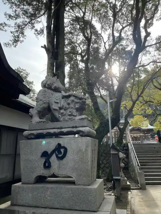 戸上神社の狛犬