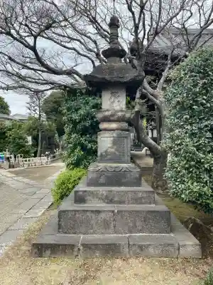 與楽寺の{uncategorized: "未分類", other: "その他", undefined: "問題あり", building: "その他建物", grave: "お墓", sacred_gate: "鳥居", guardian: "狛犬", statue: "像", buddha: "仏像", history: "歴史", nature: "自然", garden: "庭園", animal: "動物", pagoda: "塔", temizu: "手水舎", mountain_gate: "山門・神門", sanctuary: "本殿・本堂", subordinate: "末社・摂社", art: "芸術", scenery: "景色", jizo: "地蔵", ema: "絵馬", goshuin: "御朱印", omikuji: "おみくじ", items: "授与品その他", amulet: "お守り", goshuincho: "御朱印帳", eats: "食事", festival: "お祭り", votive_dance: "神楽", shichigosan: "七五三参", wedding: "結婚式", experience: "体験その他", initially: "初詣", around: "周辺", anti_infection: "感染症対策"}