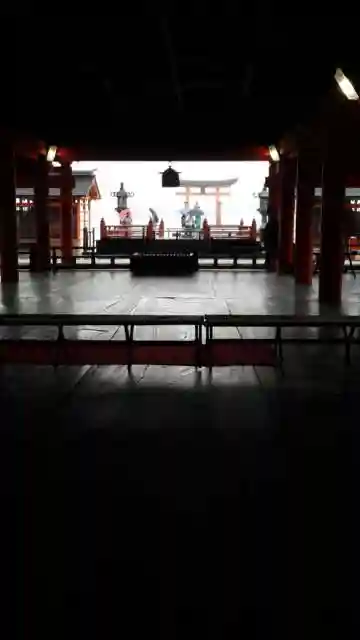 厳島神社の本殿・本堂