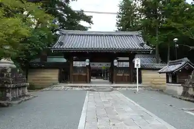 多田神社の山門・神門