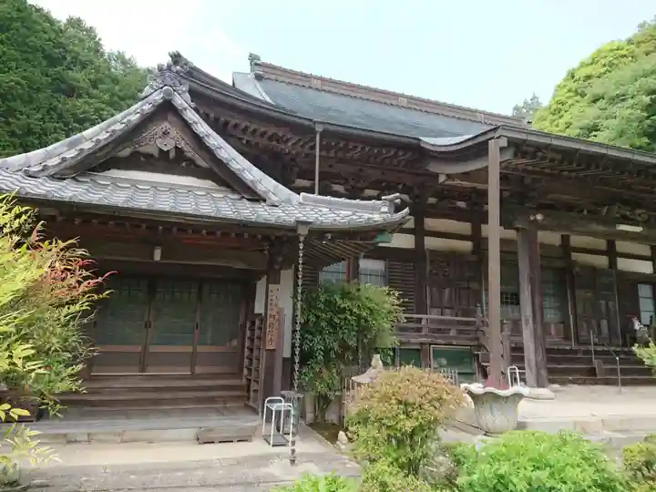 阿弥陀寺の本殿・本堂
