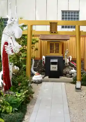 蛇窪神社の末社・摂社