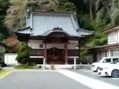 身延山 本行坊の本殿